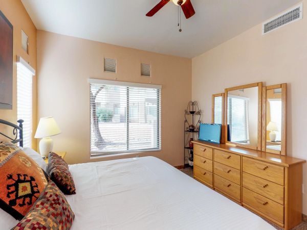 Tucson Home 1025139