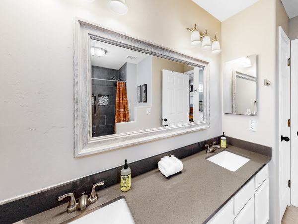 Tucson Home 1025141