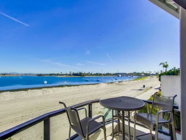 Bayfront Vacation Home in San Diego Steps from Beach