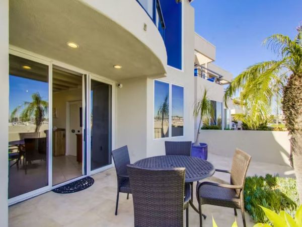 Bayfront Vacation Home in San Diego Steps from Beach