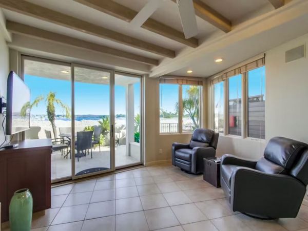 Bayfront Vacation Home in San Diego Steps from Beach
