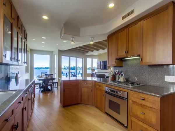 Bayfront Vacation Home in San Diego Steps from Beach