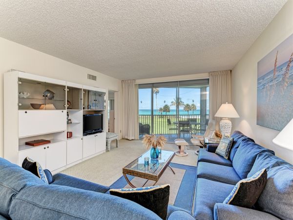 Lovely 2 Bedroom Condo in Longboat Key Ocean View
