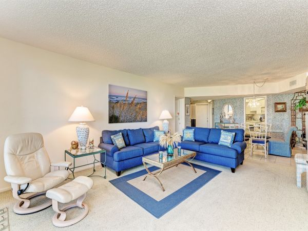 Lovely 2 Bedroom Condo in Longboat Key Ocean View