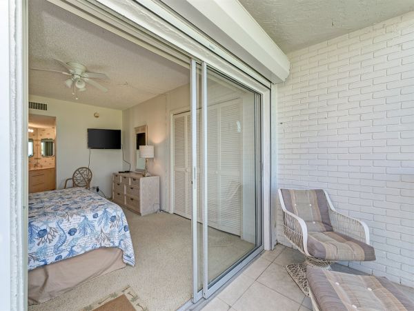 Lovely 2 Bedroom Condo in Longboat Key Ocean View