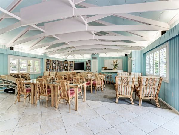 Lovely 2 Bedroom Condo in Longboat Key Ocean View