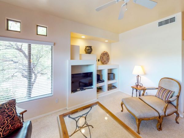 Tucson Home 1025146