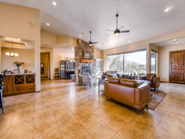 Tucson Home 1025162
