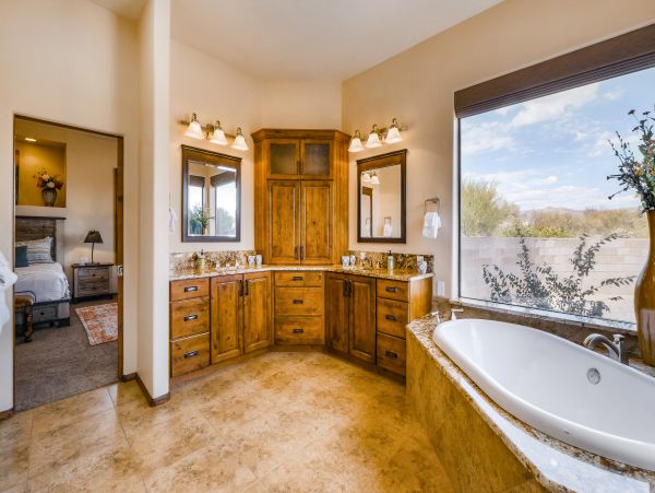 Tucson Home 1025162