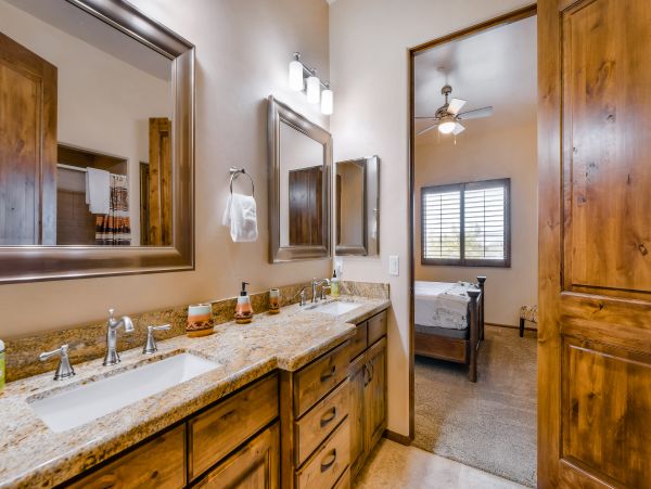 Tucson Home 1025162