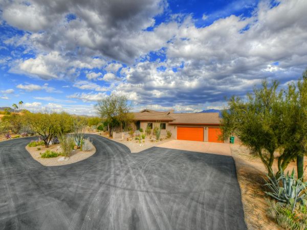 Tucson Home 1025162