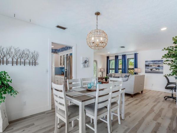 Lovely 3 Bedroom Home in Cape Coral with Pool & Dock
