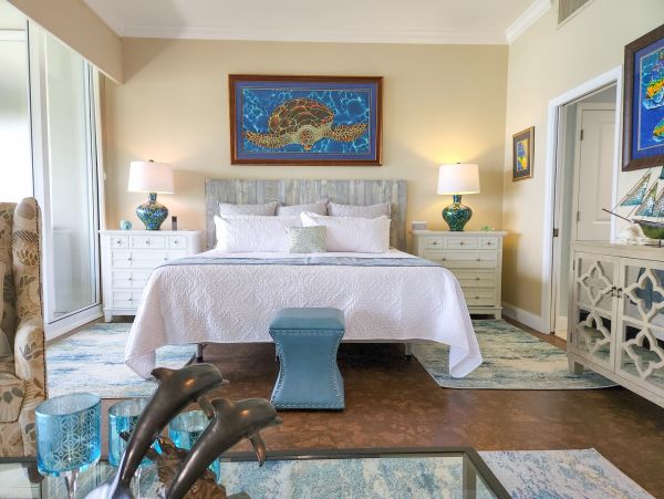Longboat 1 bedroom with Lagoon Views Sleeps 4