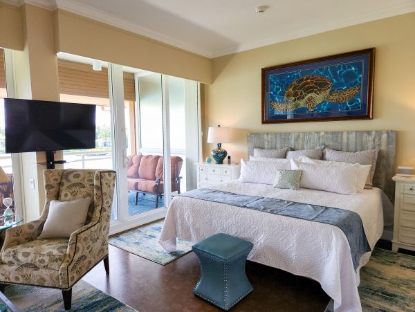 Longboat 1 bedroom with Lagoon Views Sleeps 4