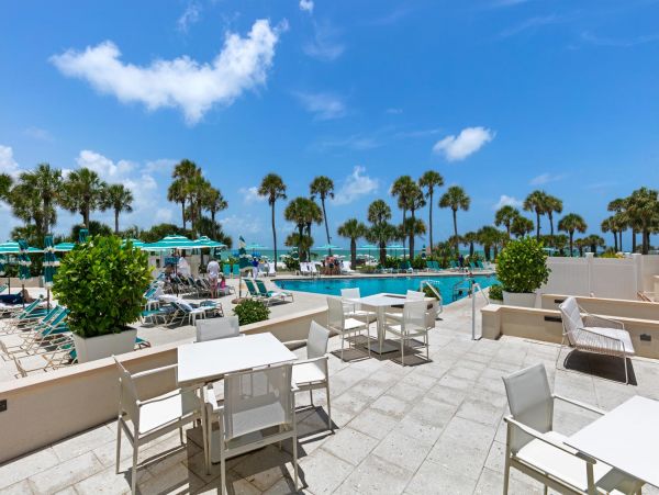 Longboat 1 bedroom with Lagoon Views Sleeps 4