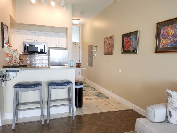 Longboat 1 bedroom with Lagoon Views Sleeps 4