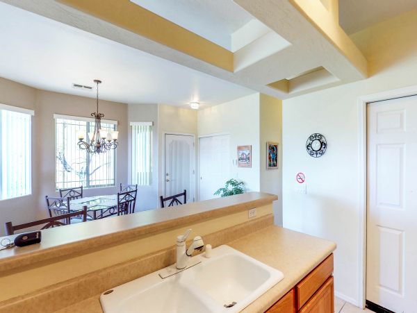 Tucson Home 1025171