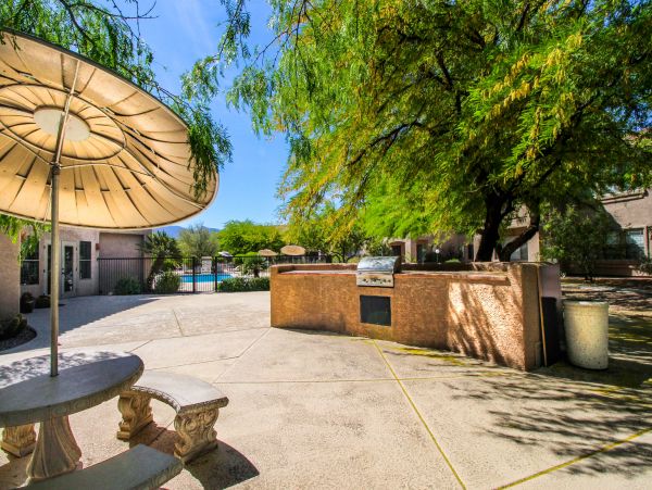 Tucson Home 1025171