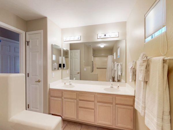 Tucson Home 1025176