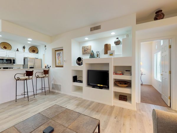 Tucson Home 1025177