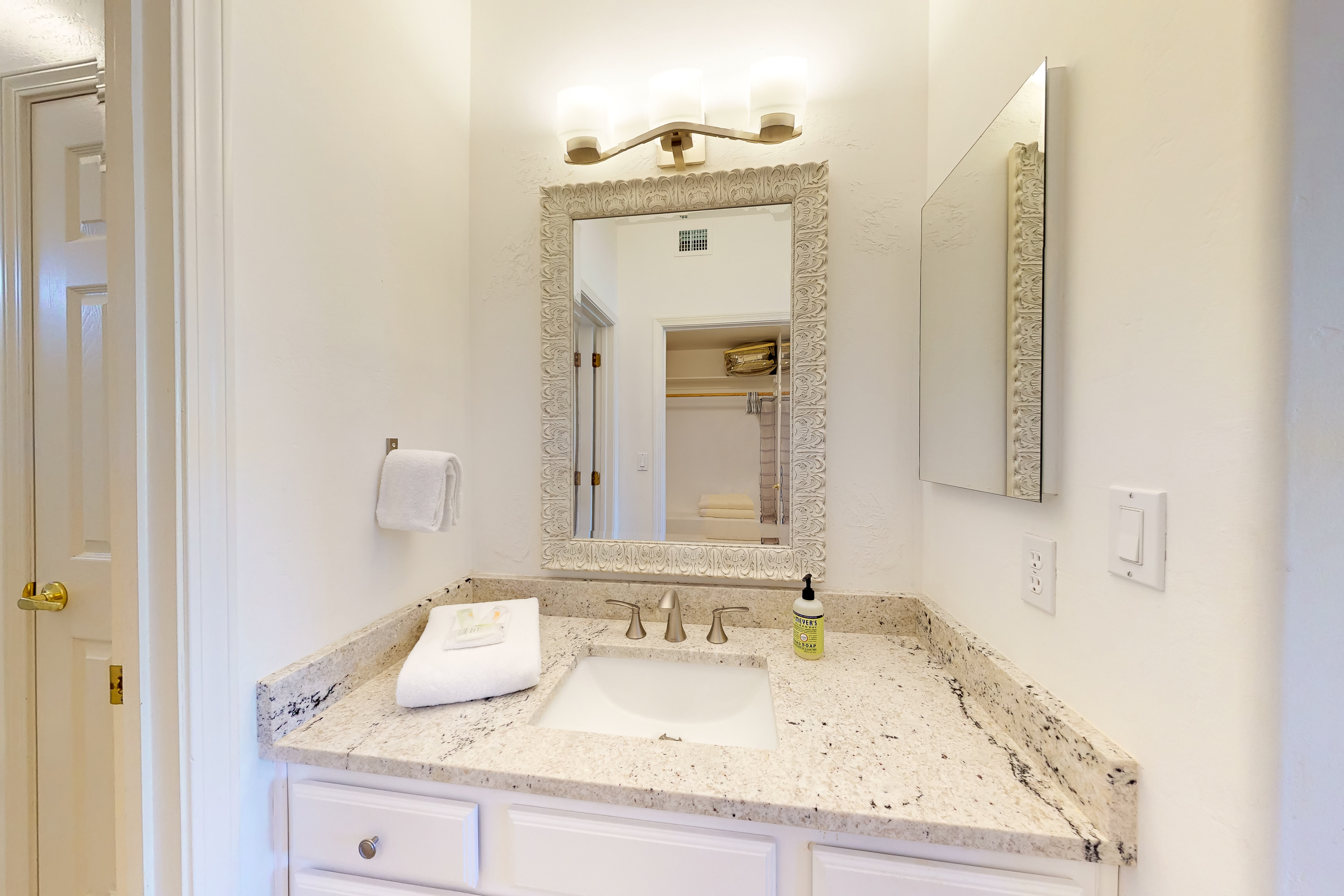 Tucson Home 1025177