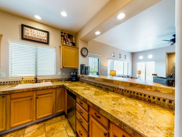 Tucson Home 1025178