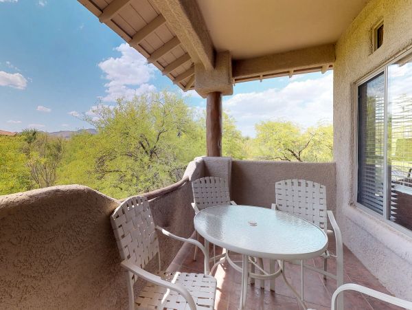 Tucson Home 1025178