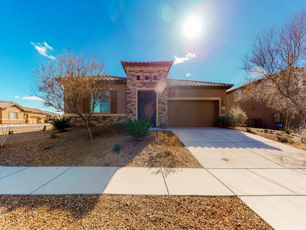 Tucson Home 1025179