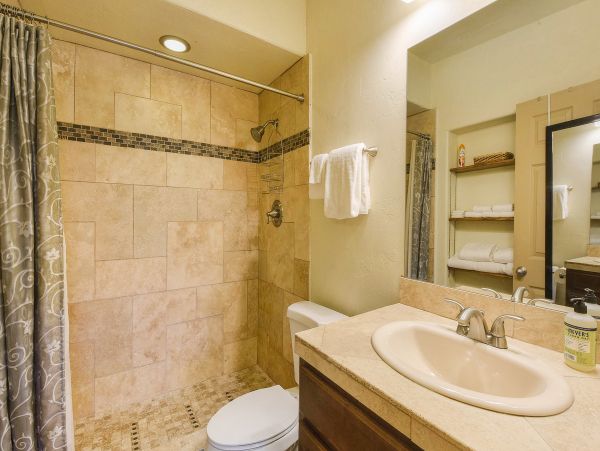 Tucson Home 1025181