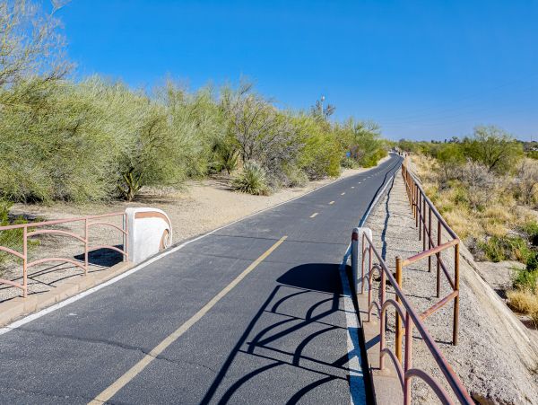 Tucson Home 1025183