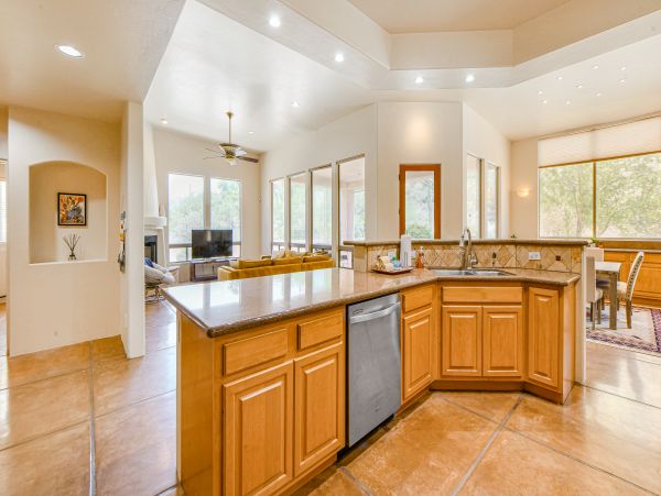 Tucson Home 1025186