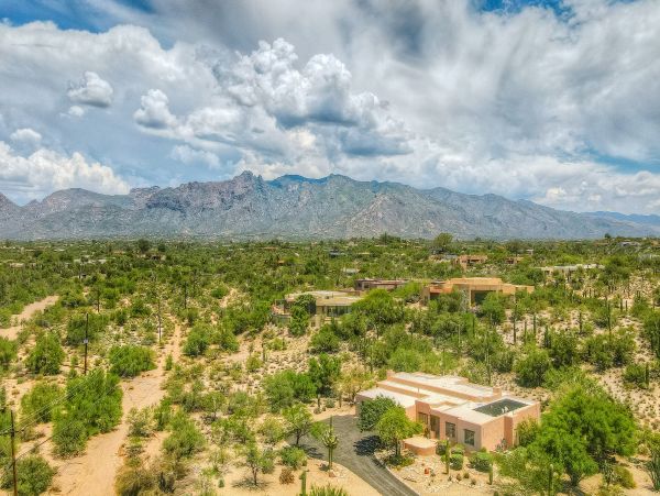 Tucson Home 1025186