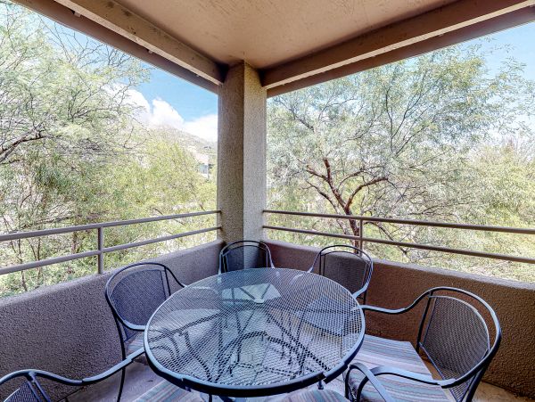 Tucson Home 1025187