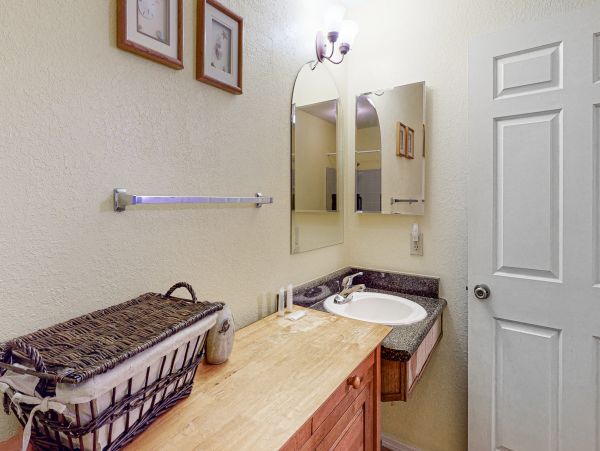 Tucson Home 1025189