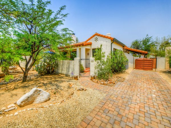Tucson Home 1025195