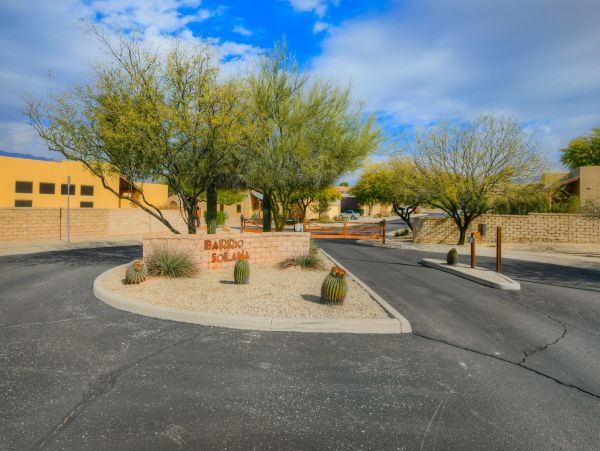 Tucson Home 1025196