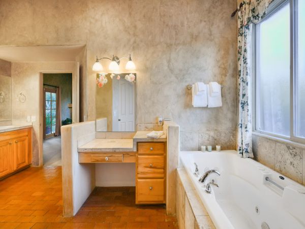 Tucson Home 1025209