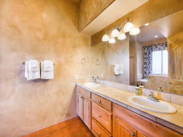 Tucson Home 1025209