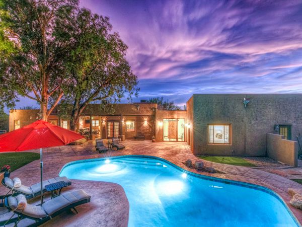 Luxury Tucson Vacation Home Five Bedroom