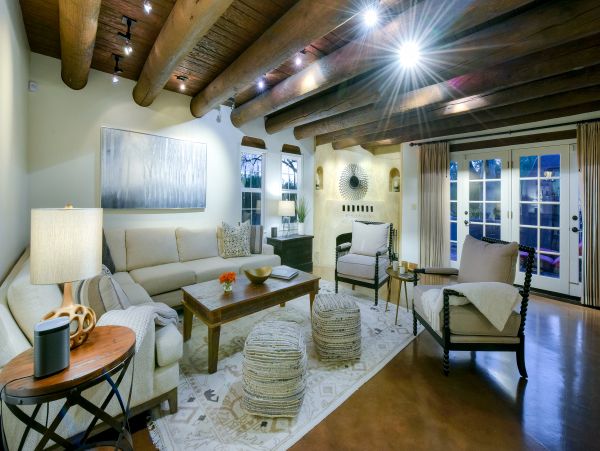 Luxury Tucson Vacation Home Five Bedroom