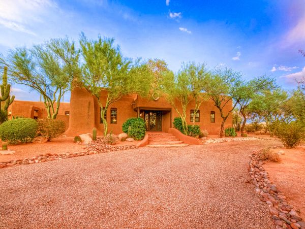 Luxury Tucson Vacation Home Five Bedroom