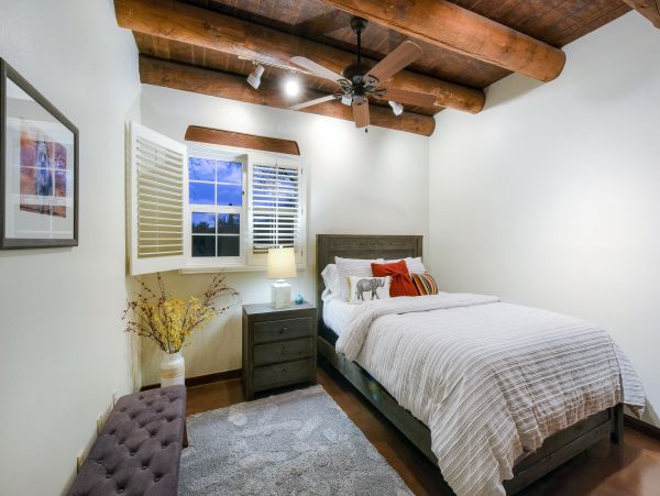 Luxury Tucson Vacation Home Five Bedroom