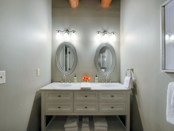 Luxury Tucson Vacation Home Five Bedroom