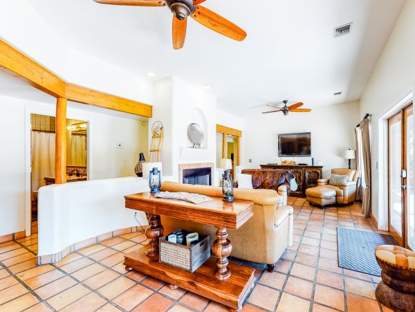 Tucson Home 1025211