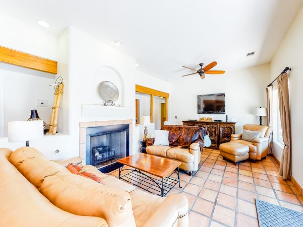 Tucson Home 1025211