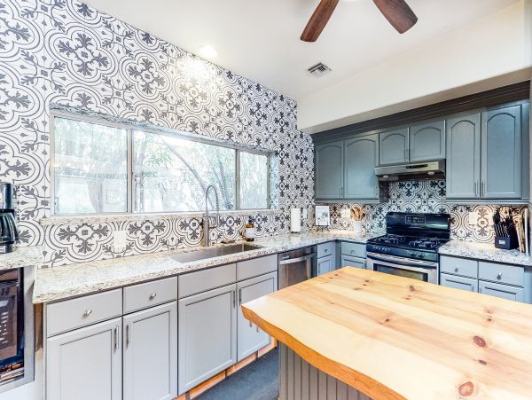 Tucson Home 1025211