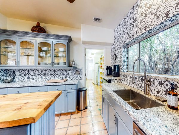 Tucson Home 1025211