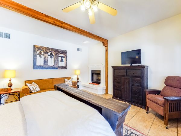 Tucson Home 1025211