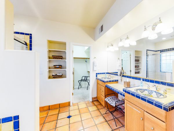 Tucson Home 1025211