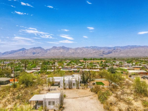 Tucson Home 1025212